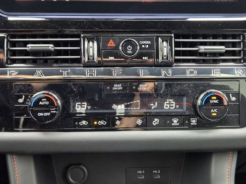New 2026 Nissan Pathfinder Rock Creek AWD/4WD image 17