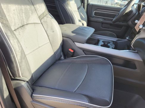 Used 2025 RAM 3500 Laramie image 10