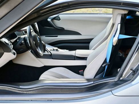 Used 2014 BMW i8 AWD/4WD image 14