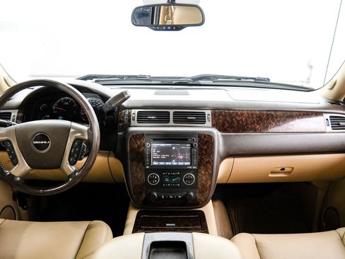 Used 2012 GMC Sierra 3500 Denali AWD/4WD image 20
