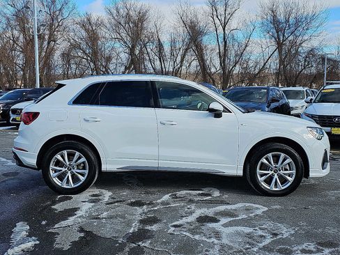 Used 2025 Audi Q3 2.0T Premium image 7