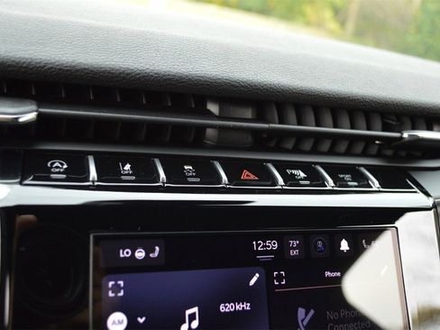 New 2025 Jeep Grand Cherokee Altitude image 23