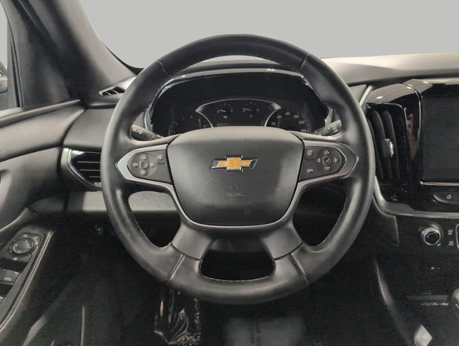 Used 2023 Chevrolet Traverse LT AWD/4WD image 5