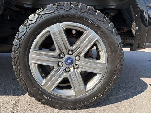 Used 2018 Ford F150 XLT w/ Equipment Group 302A Luxury image 13