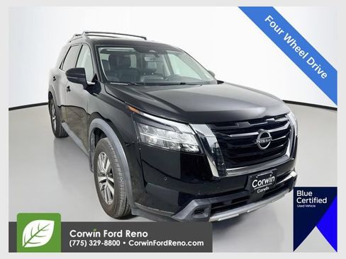 Used 2024 Nissan Pathfinder SL AWD/4WD image 1