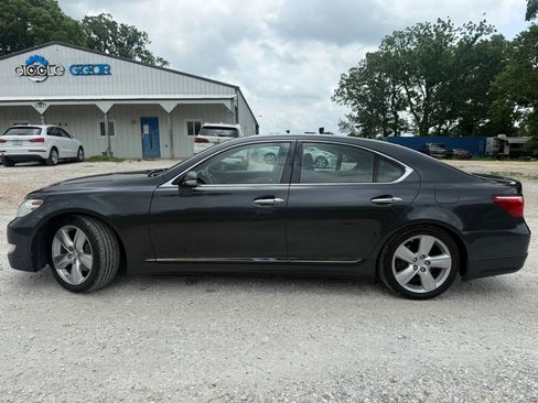 Used 2011 Lexus LS 460 w/ Touring Edition RWD image 2