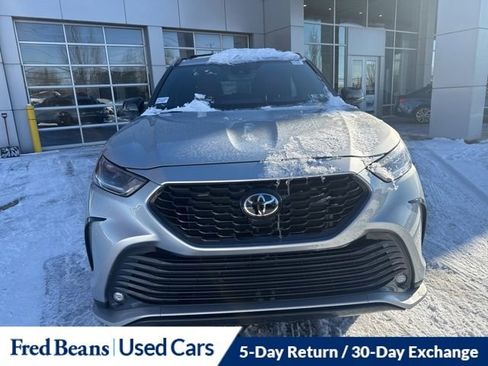 Used 2024 Toyota Highlander XSE image 14