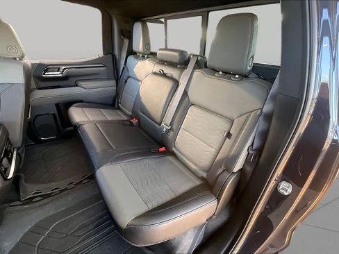 Used 2024 Chevrolet Silverado 1500 ZR2 AWD/4WD image 19