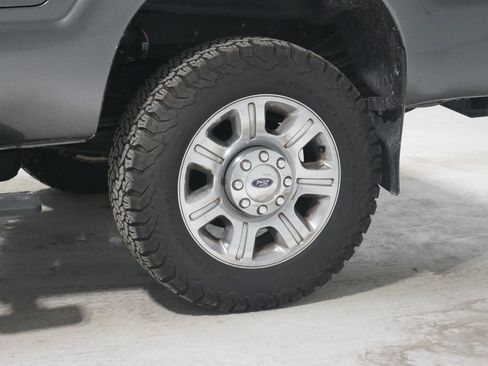 Used 2016 Ford F350 Lariat w/ Lariat Ultimate Package image 27