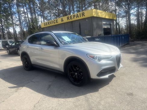 Used 2020 Alfa Romeo Stelvio w/ Nero Edizione image 4