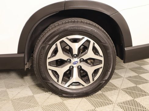 Used 2022 Subaru Forester Premium image 19