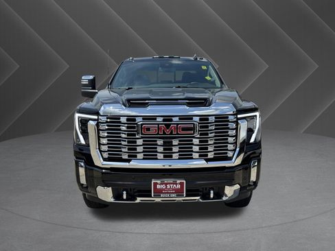 Used 2025 GMC Sierra 2500 Denali AWD/4WD image 3