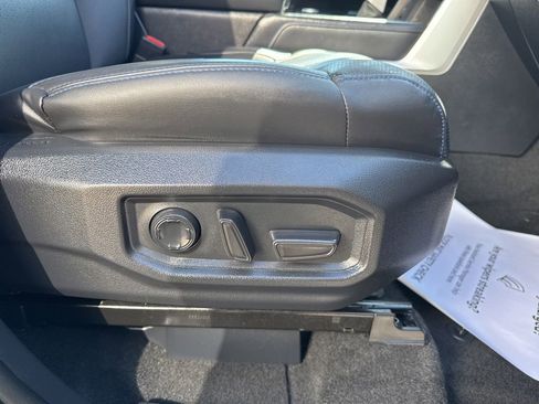 Used 2023 Toyota Tundra Platinum w/ Advanced Package image 31