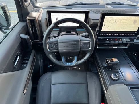 Used 2024 GMC Hummer EV 3X w/ LPO, Illumination Package AWD/4WD image 17