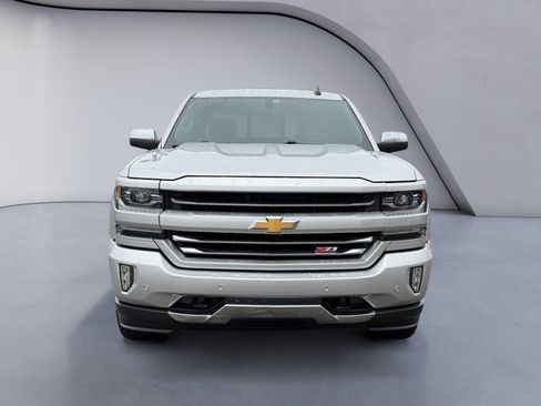 Used 2017 Chevrolet Silverado 1500 LTZ Z71 w/ LTZ Plus Package image 8