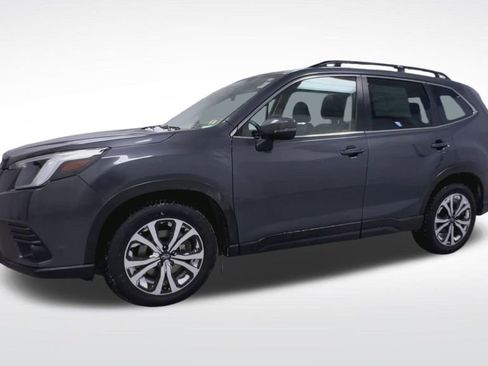 Used 2022 Subaru Forester Limited image 4