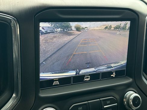Used 2021 GMC Sierra 1500 AT4 AWD/4WD image 17