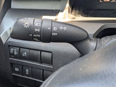 Used 2024 Toyota Tacoma SR5 AWD/4WD image 10