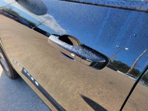 Used 2025 Chevrolet Traverse LT image 10