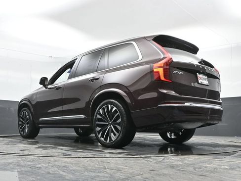 New 2026 Volvo XC90 T8 Ultra w/ Protection Package Premier AWD/4WD image 45