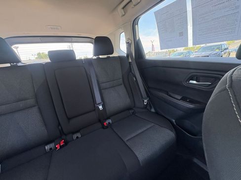 Used 2025 Nissan Rogue SV FWD image 39