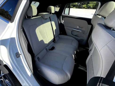 Used 2026 Mercedes-Benz GLA 250 image 18