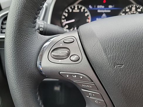 Used 2024 Nissan Murano SV w/ SV Midnight Edition Package image 21