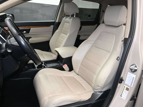 Used 2017 Honda CR-V Touring image 16