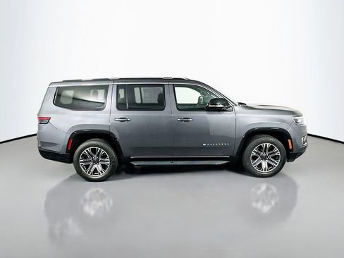 Used 2024 Jeep Wagoneer Series II w/ Flexible Seating Group image 8