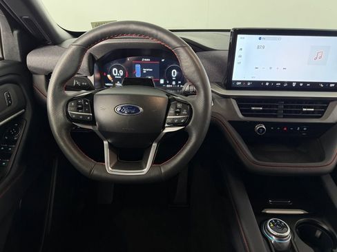 Used 2025 Ford Explorer ST-Line image 14