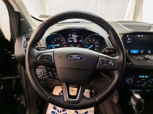 Used 2019 Ford Escape SE image 17