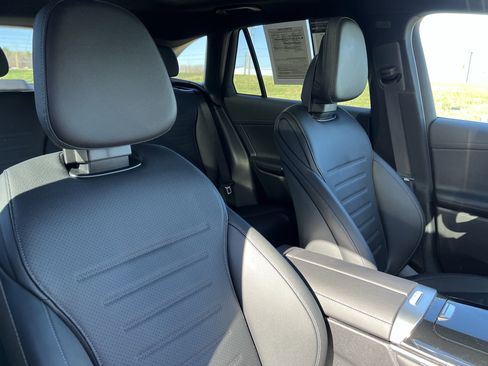 Certified 2025 Mercedes-Benz GLC 300 4MATIC image 35