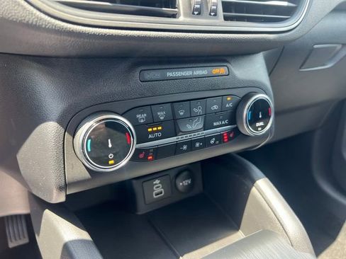 Certified 2024 Ford Escape Active AWD/4WD image 14