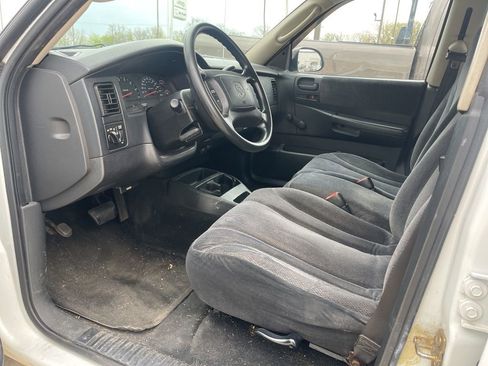 Used 2003 Dodge Dakota Sport image 4