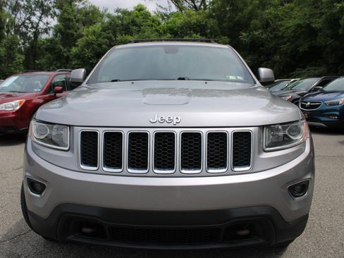 Used 2014 Jeep Grand Cherokee Laredo w/ 18" Wheel & 8.4" Radio Group AWD/4WD image 2