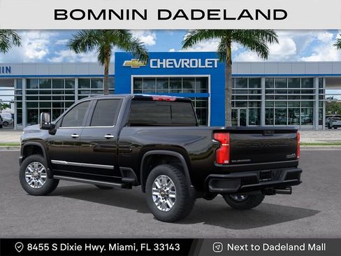 New 2026 Chevrolet Silverado 2500 High Country w/ High Country Premium Package AWD/4WD image 4