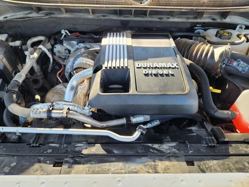 Used 2024 Chevrolet Silverado 1500 ZR2 w/ Technology Package image 34