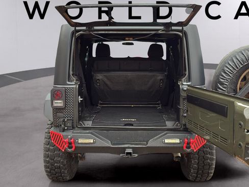 Used 2016 Jeep Wrangler Sport image 40