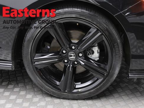 Used 2025 Honda Accord Sport image 30