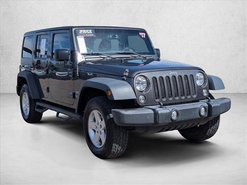 Used 2017 Jeep Wrangler Unlimited Sport w/ Power Convenience Group image 3
