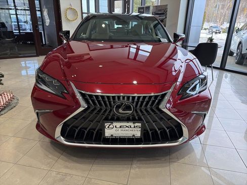 New 2025 Lexus ES 350 Ultra Luxury image 2