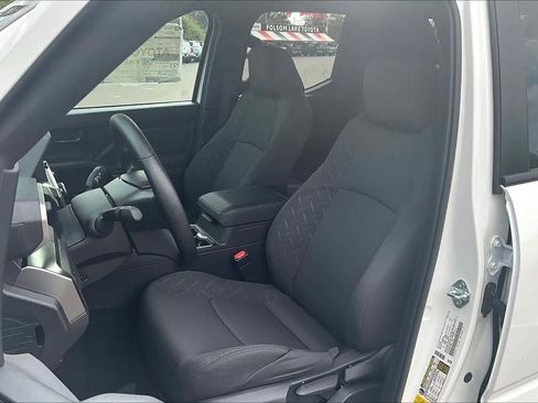 New 2025 Toyota Tacoma SR5 image 9