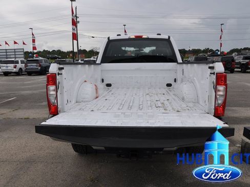 Used 2022 Ford F250 XL w/ Power Equipment Group AWD/4WD image 22