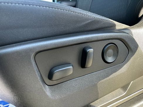 Used 2023 Chevrolet Silverado 1500 Custom w/ Rally Edition image 4