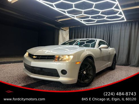 Used 2015 Chevrolet Camaro LS RWD image 1