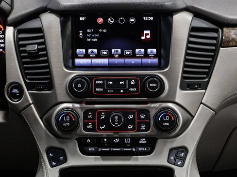 Used 2016 GMC Yukon XL Denali AWD/4WD image 29