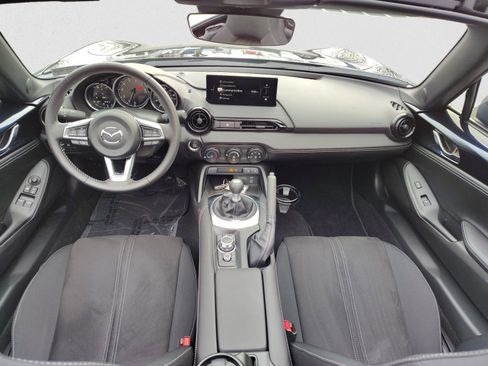 Used 2025 MAZDA MX-5 Miata Club image 13