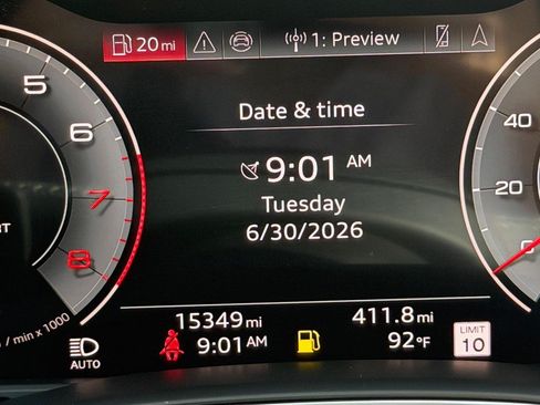 Used 2025 Audi Q8 Premium Plus AWD/4WD image 19