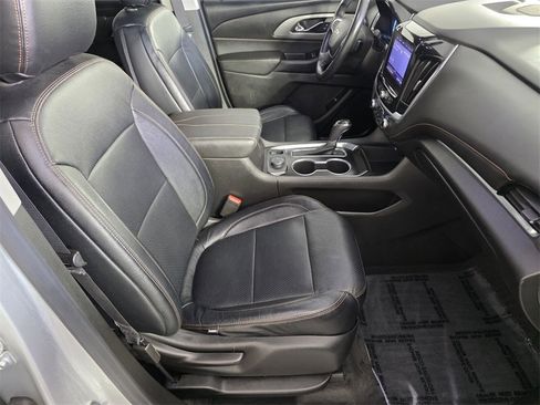 Used 2020 Chevrolet Traverse LT w/ LPO, Floor Liner Package image 34