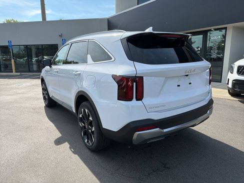 New 2026 Kia Sorento EX AWD/4WD image 10